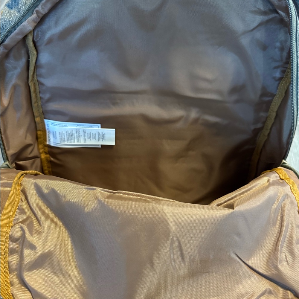 Volcom School Backpack - Picture 4 of 5